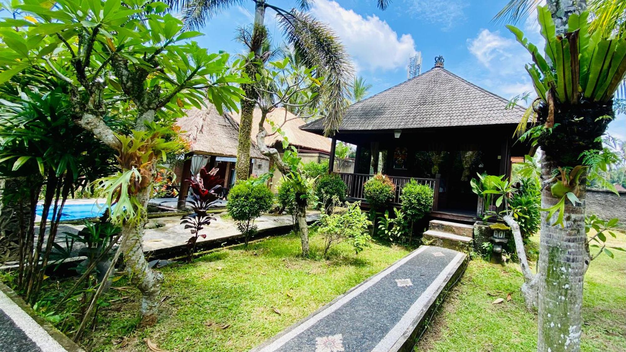 Dong Loka Guesthouse Bali Carangsari Exterior foto
