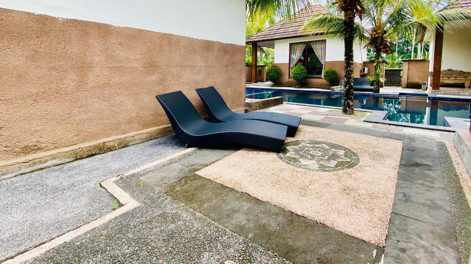 Dong Loka Guesthouse Bali Carangsari Exterior foto